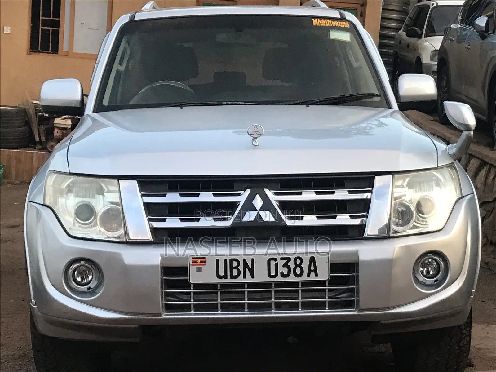 Mitsubishi Pajero 2014 White