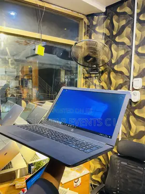 Laptop HP 250 G6 4GB Intel Core i5 SSD 128GB