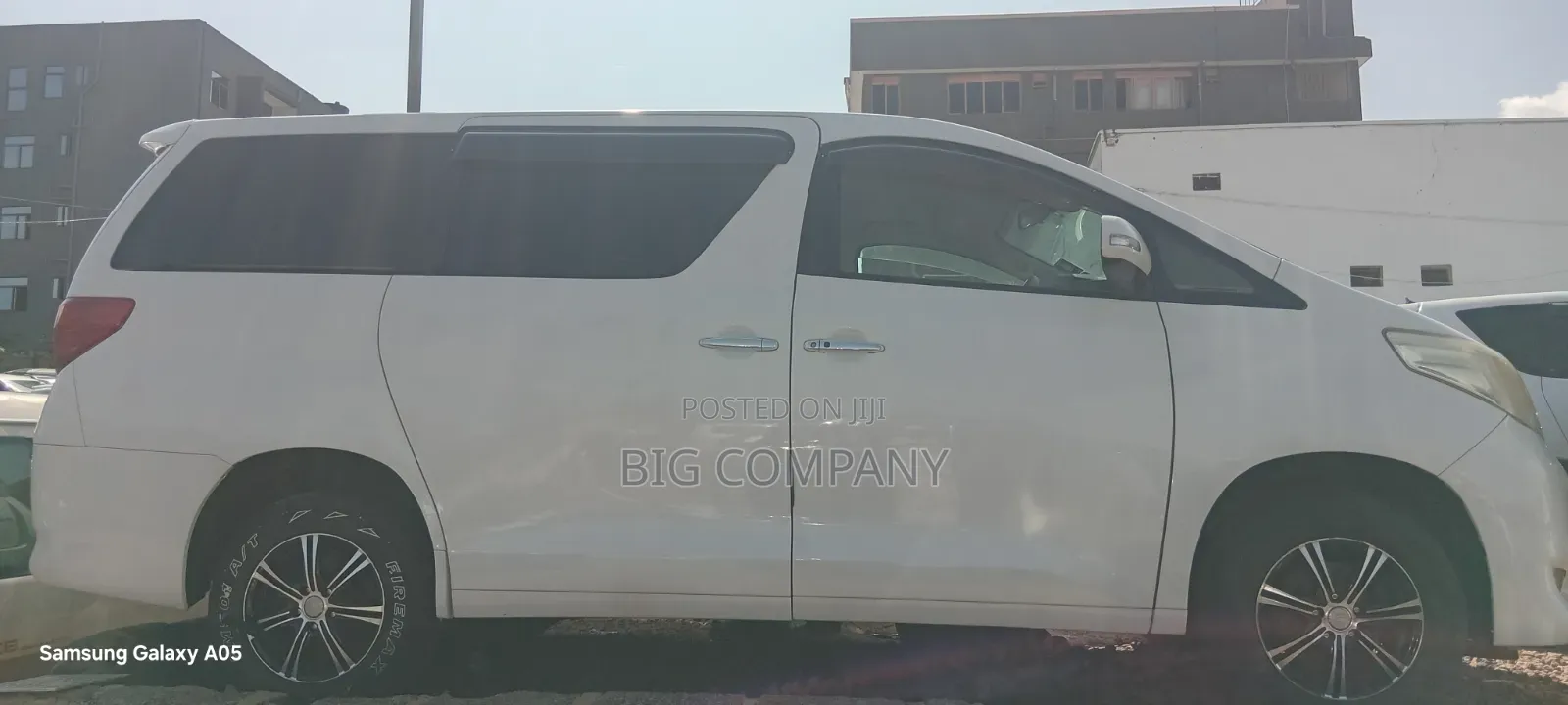 Toyota Alphard 2.4 Petrol AWD 2010 White