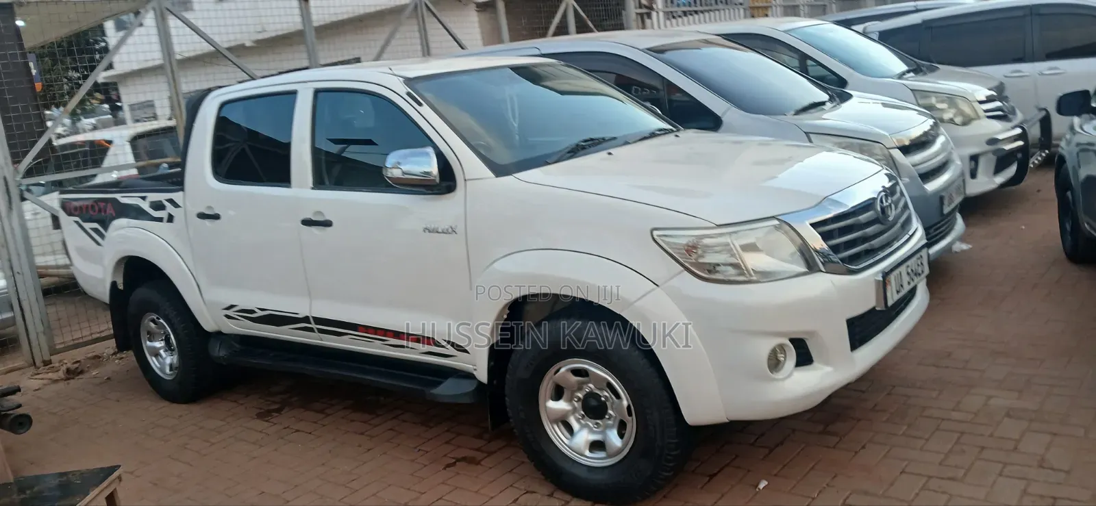 Toyota Hilux 2010 White