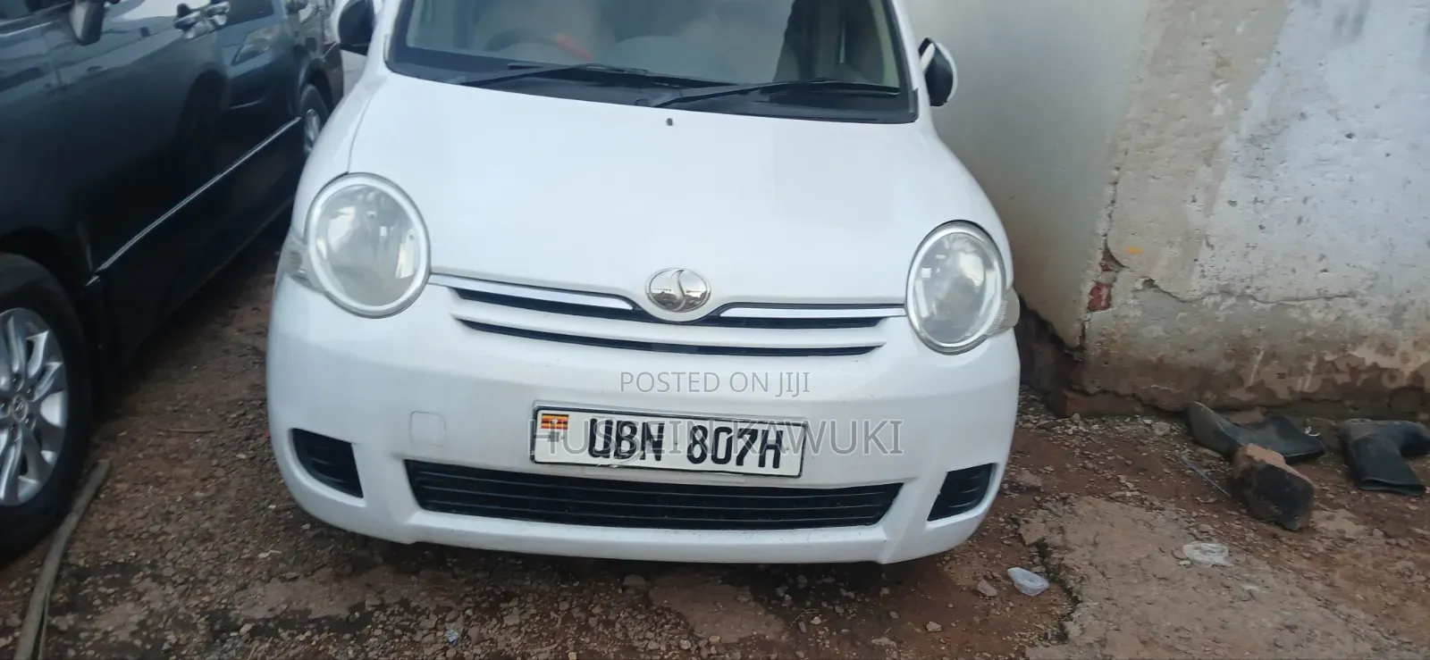 Toyota Sienta 2008 White