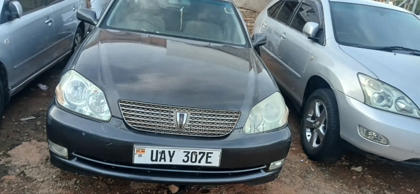 Toyota Mark II 2000 Maroon
