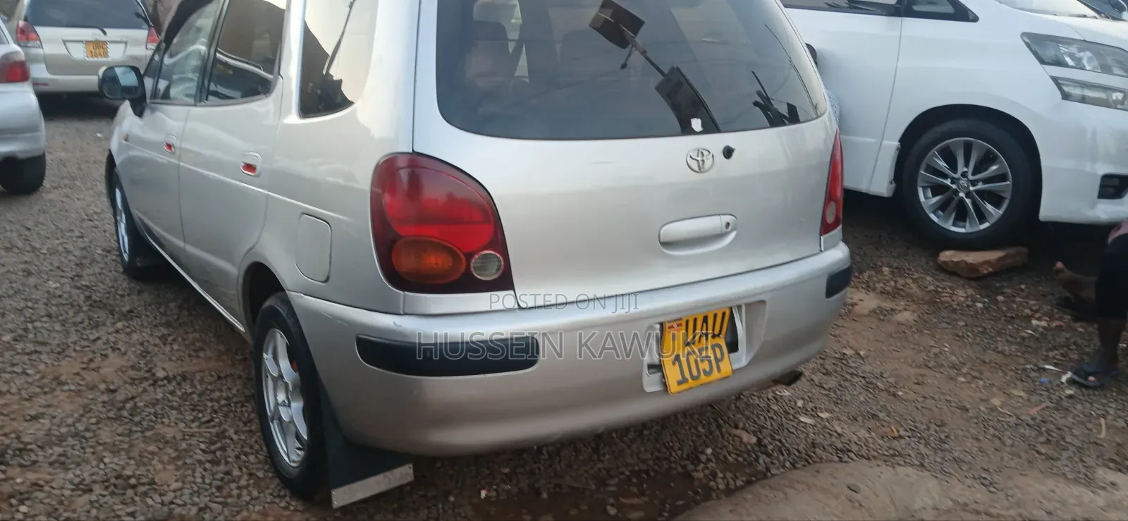 Toyota Corolla Spacio 2000 Silver