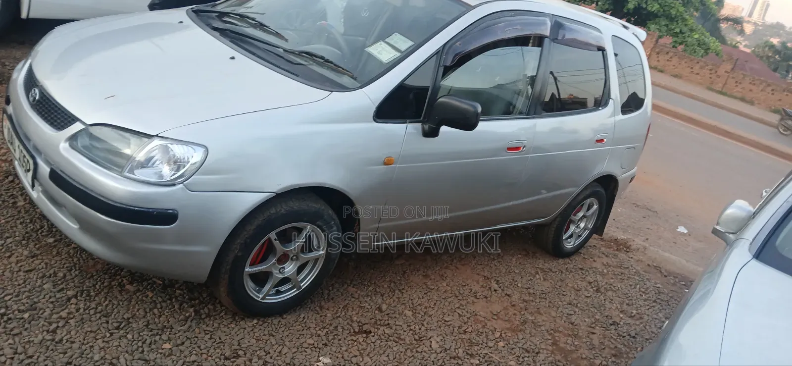 Toyota Corolla Spacio 2000 Silver