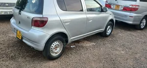 Toyota Vitz 2005 Silver