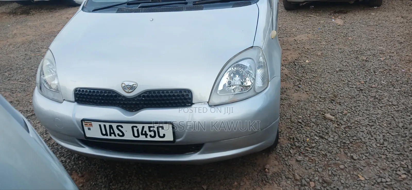 Toyota Vitz 2005 Silver