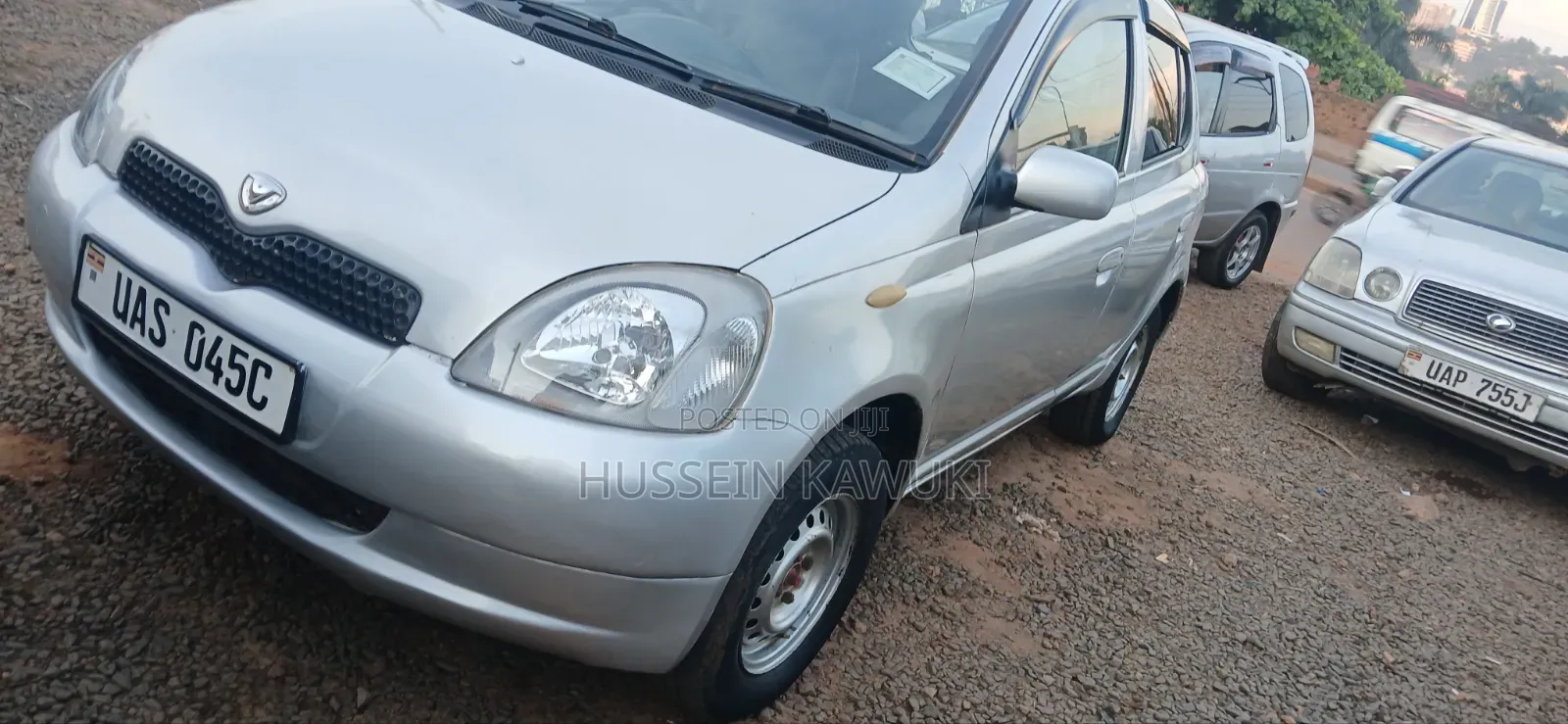 Toyota Vitz 2005 Silver