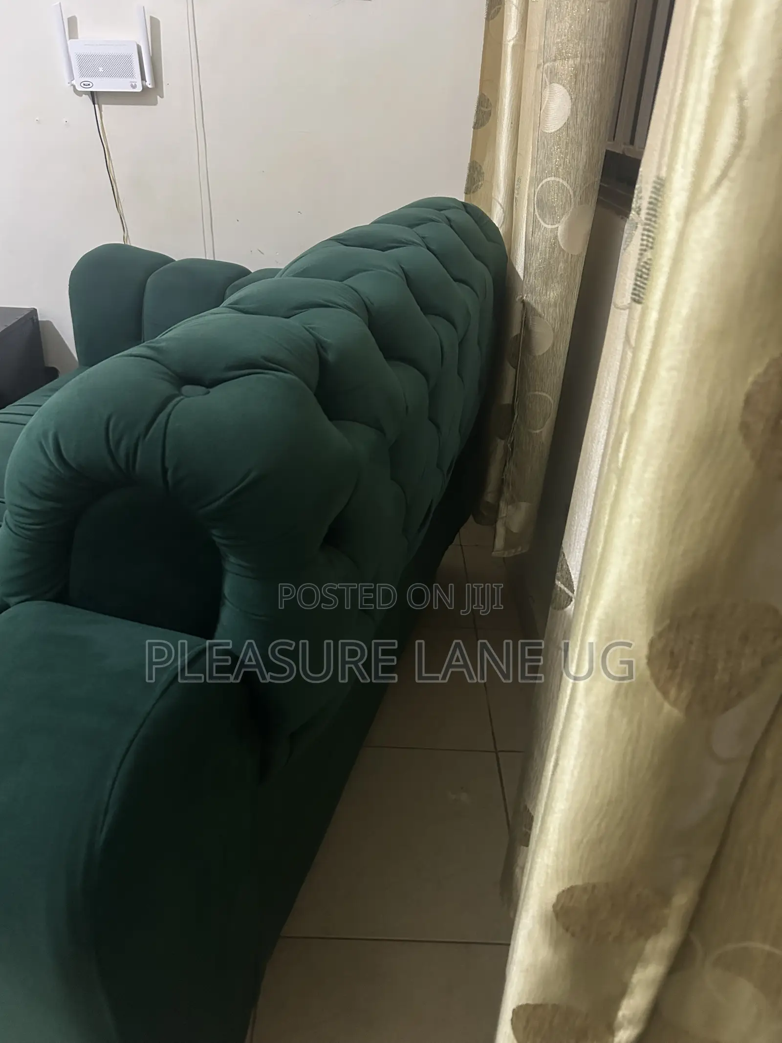 5seater Chesterfield Sofa With Sunflower Chair