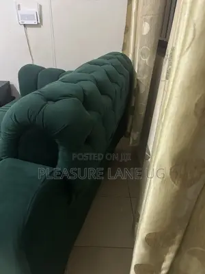 5seater Chesterfield Sofa With Sunflower Chair