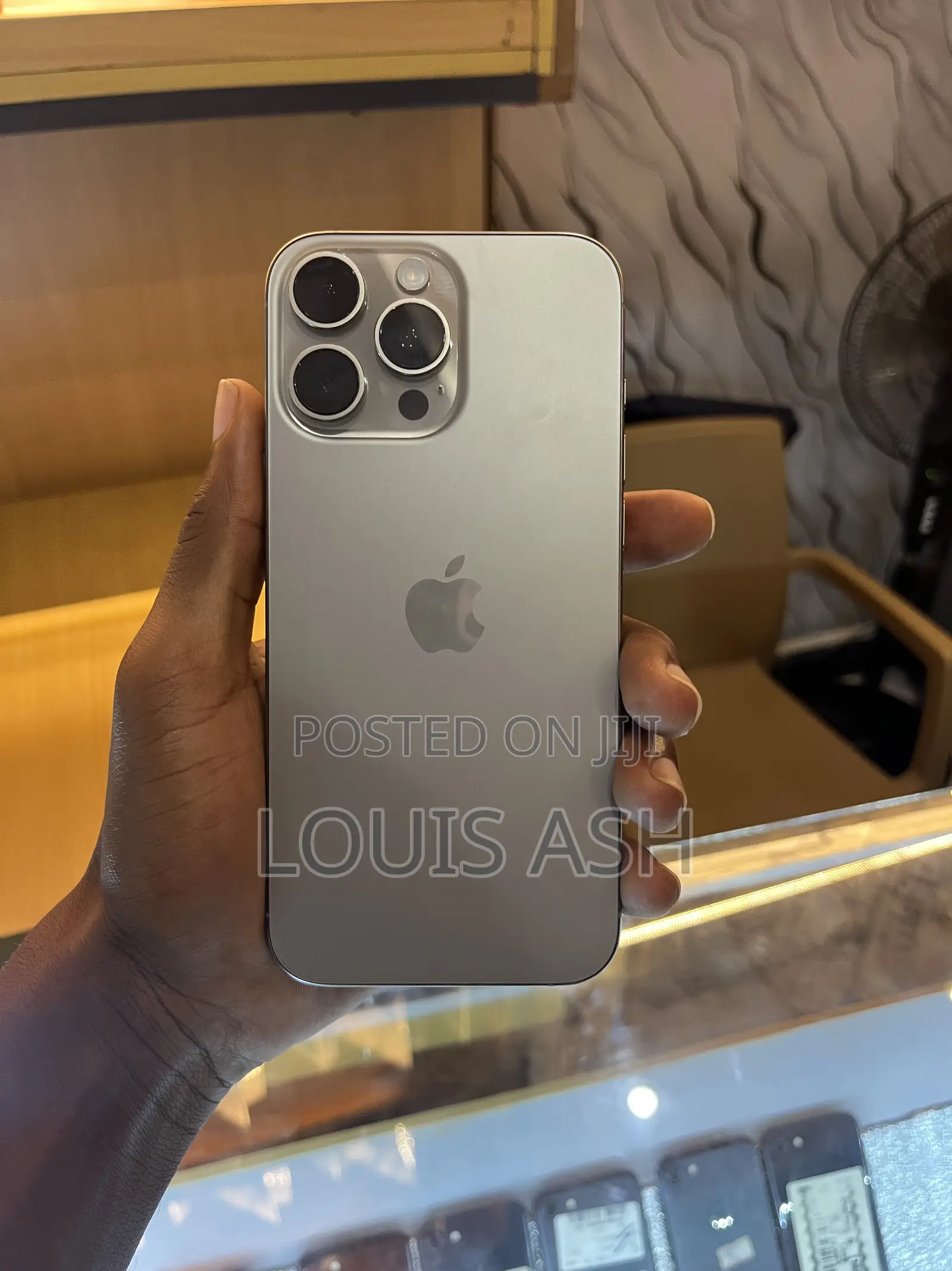 Apple iPhone 16 Pro Max 256 GB Gray