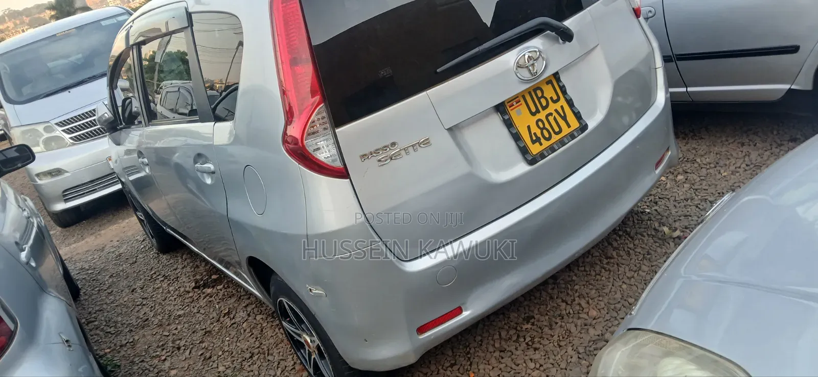 Toyota Passo Sette 2009 Silver