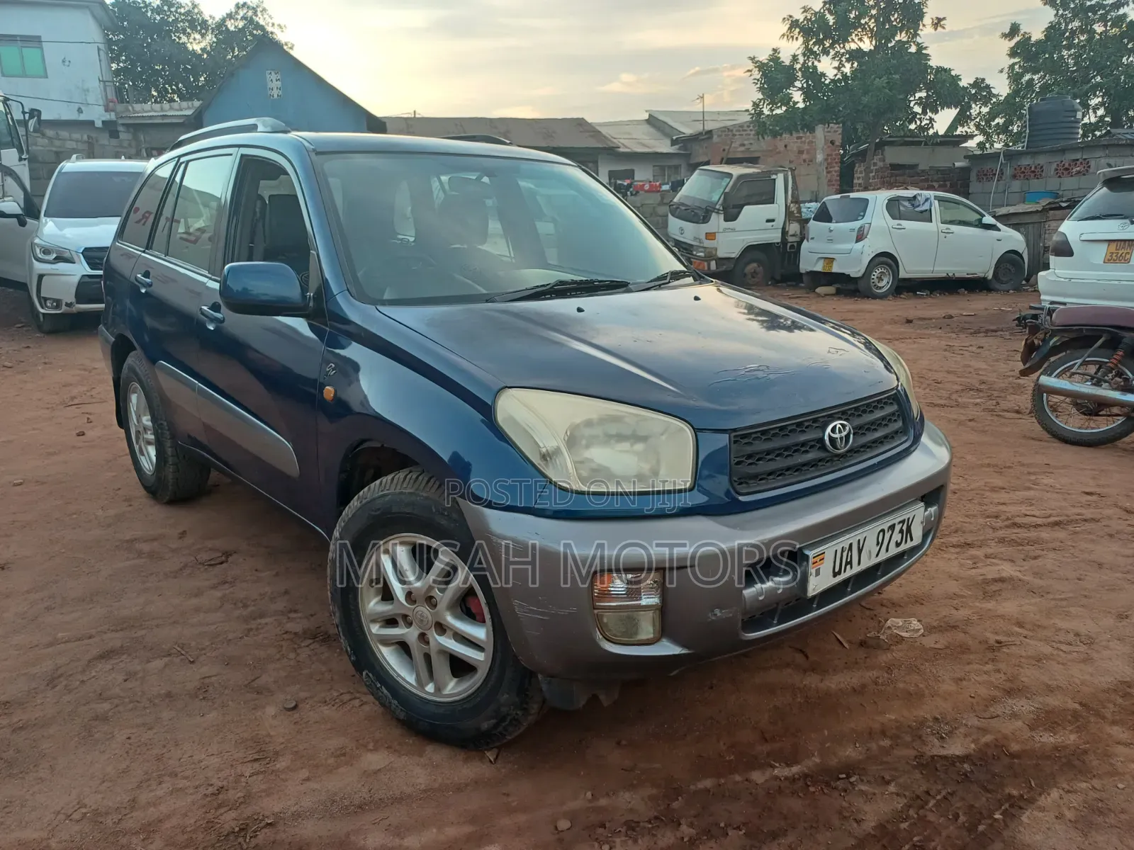 Toyota RAV4 2004 Blue