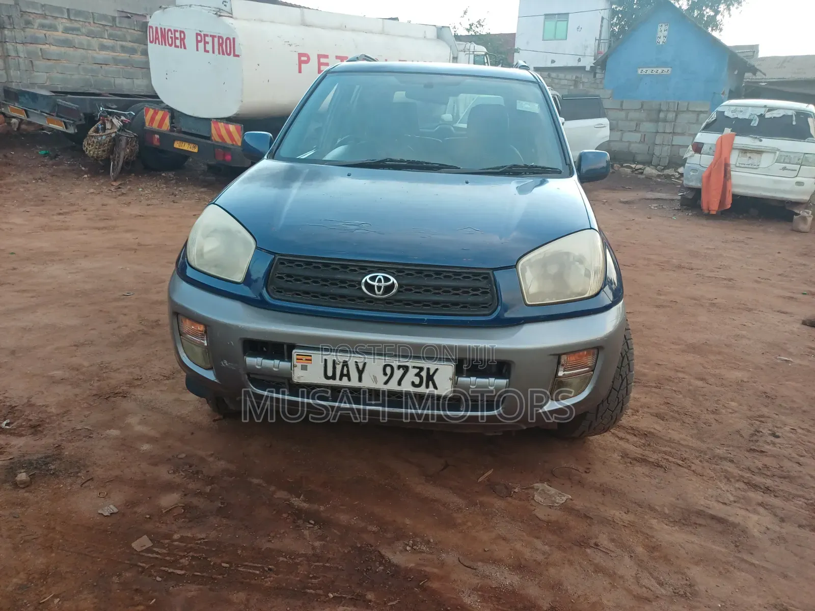 Toyota RAV4 2004 Blue