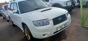 Subaru Forester 2004 White