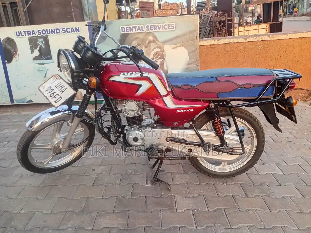 Bajaj Boxer 2023 Red