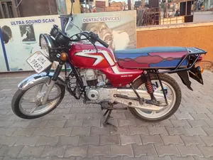 Bajaj Boxer 2023 Red