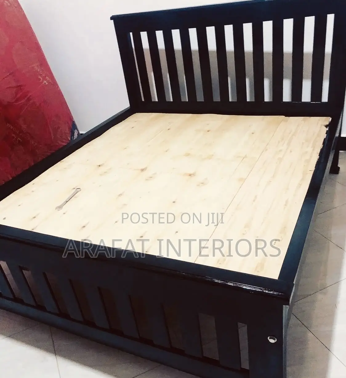 5by6 Premium Dark Stained Wooden Bed
