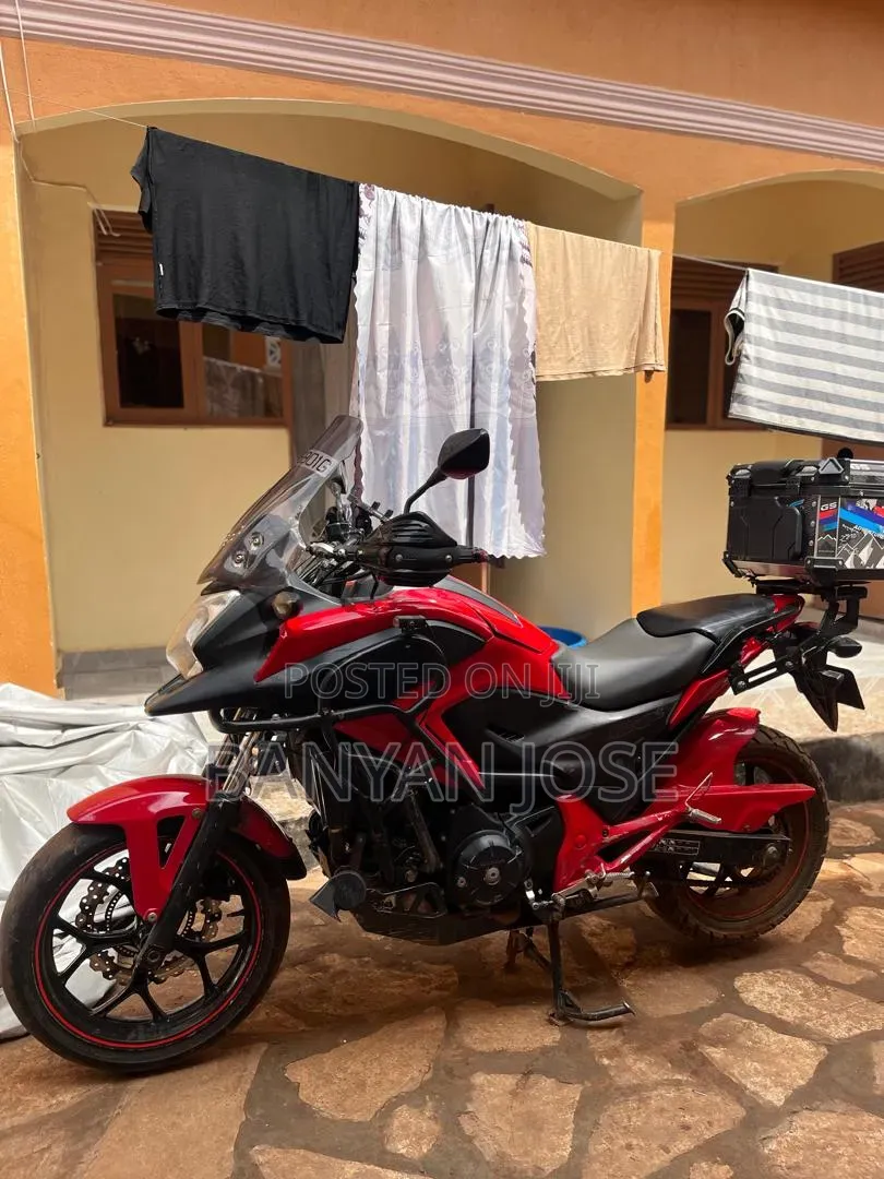Honda NC700X 2015 Red