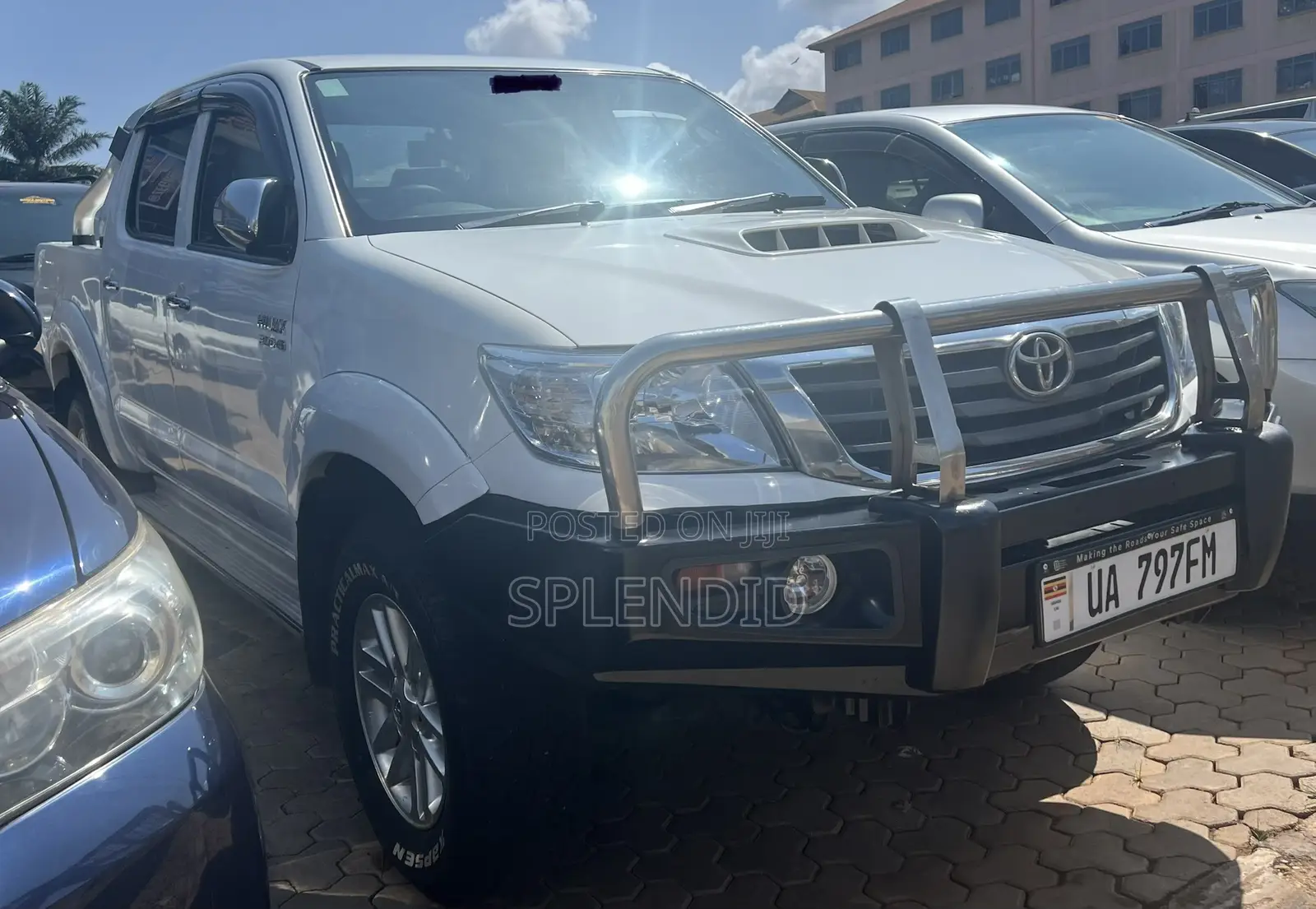 Toyota Hilux 2013 White