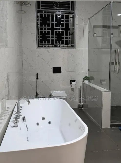 Luxury Bathroom Remodel | Jacuzzi, Vanity, Toilet | VEER
