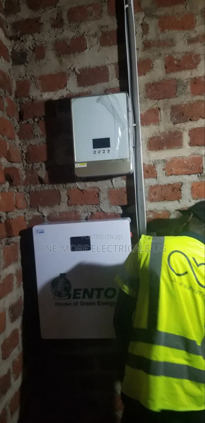 Smart Backup System 5kwh 24volts Lithium Battery And4.2kva.