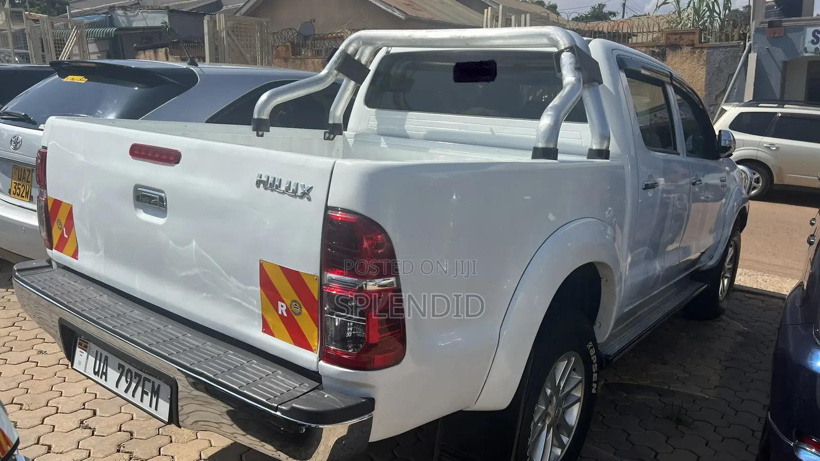 Toyota Hilux 2013 White