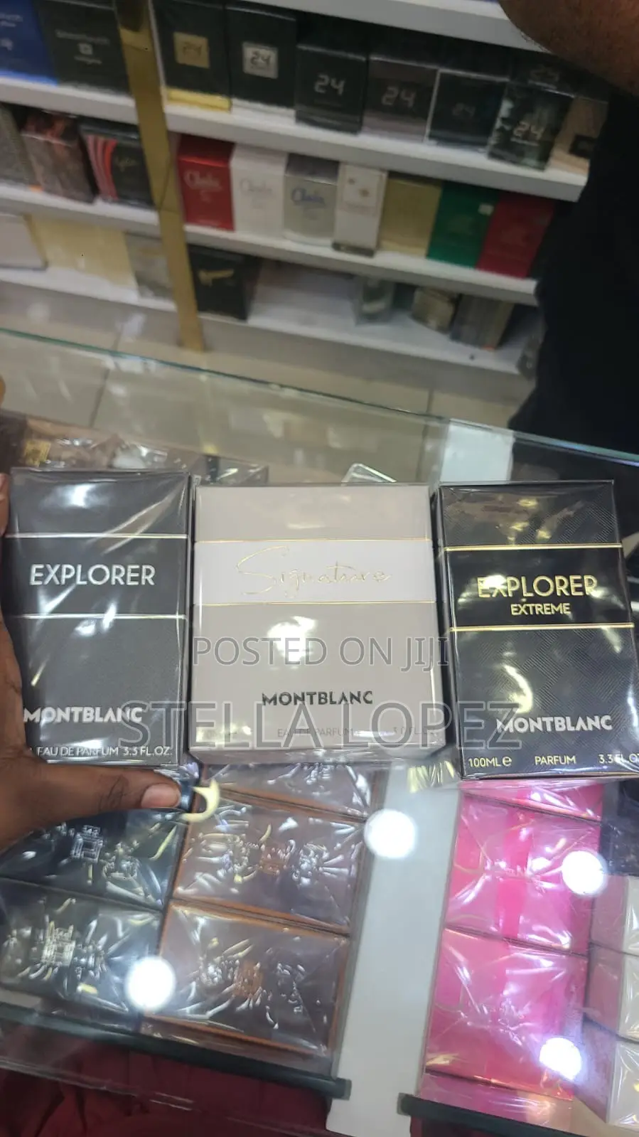 Explore Perfume