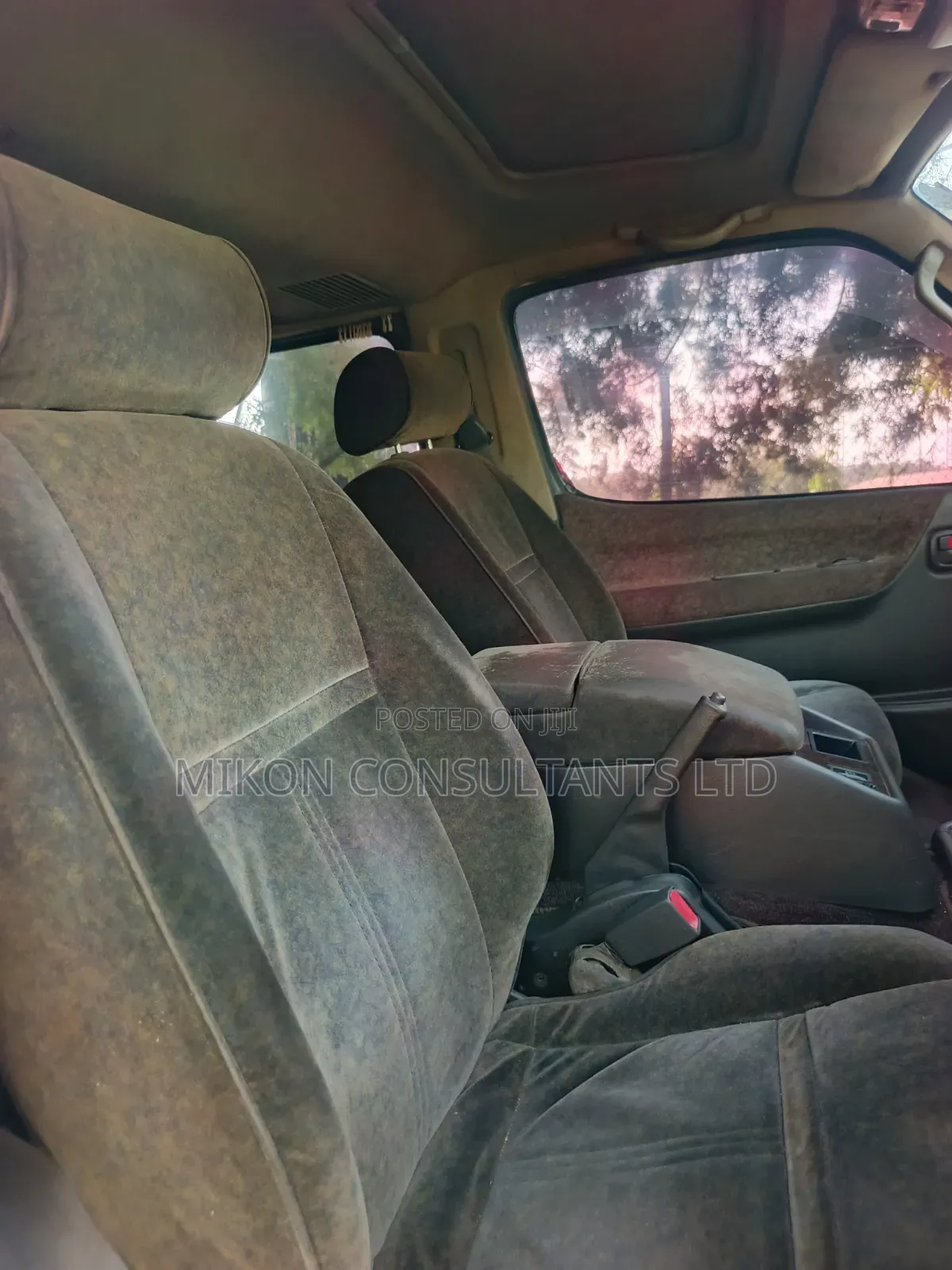Toyota Noah 2004 White