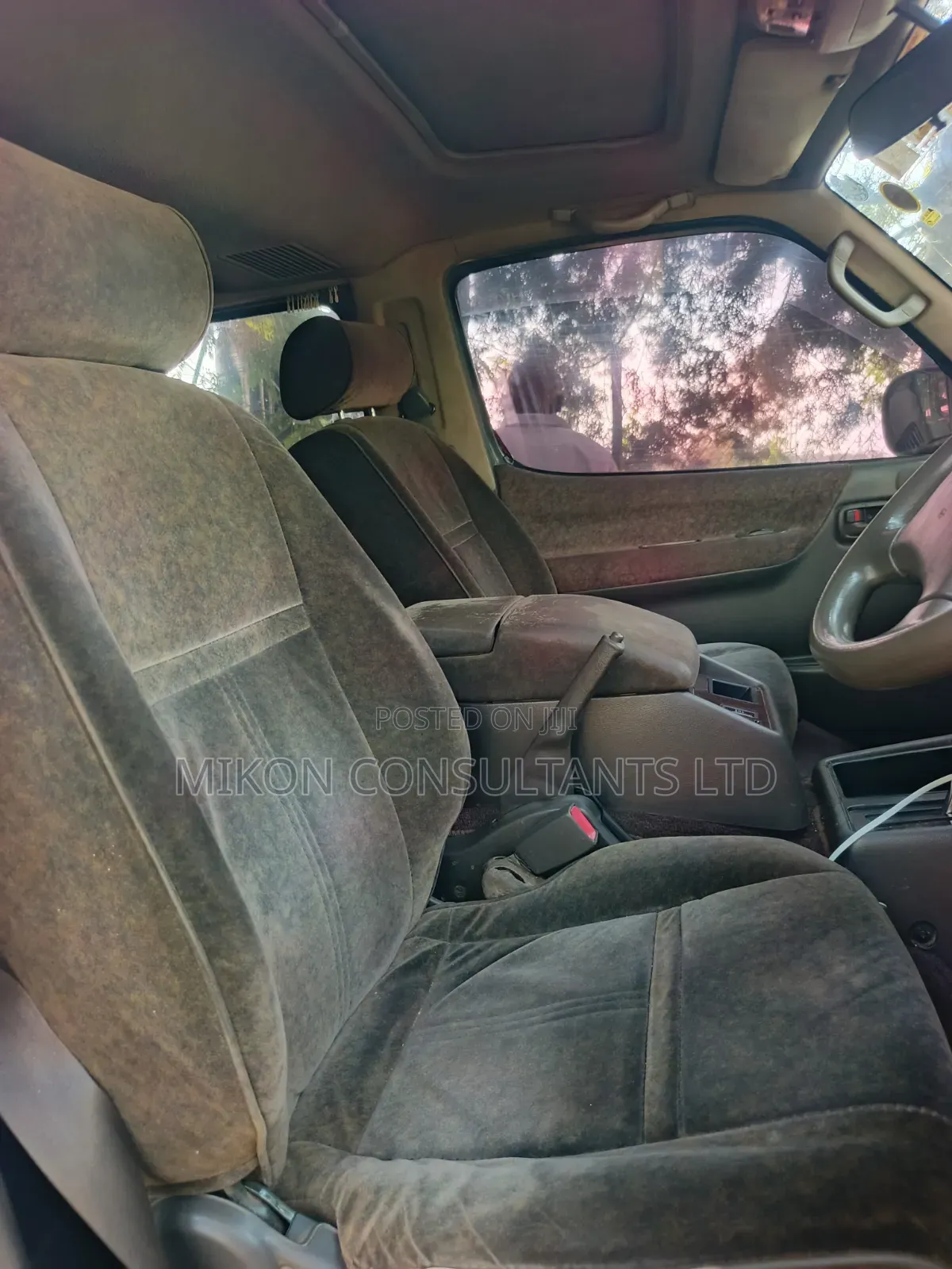 Toyota Noah 2004 White