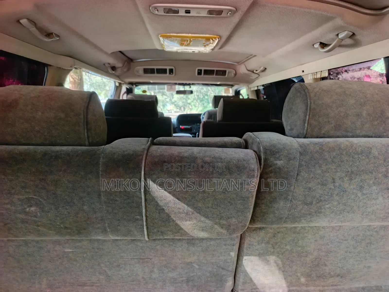 Toyota Noah 2004 White