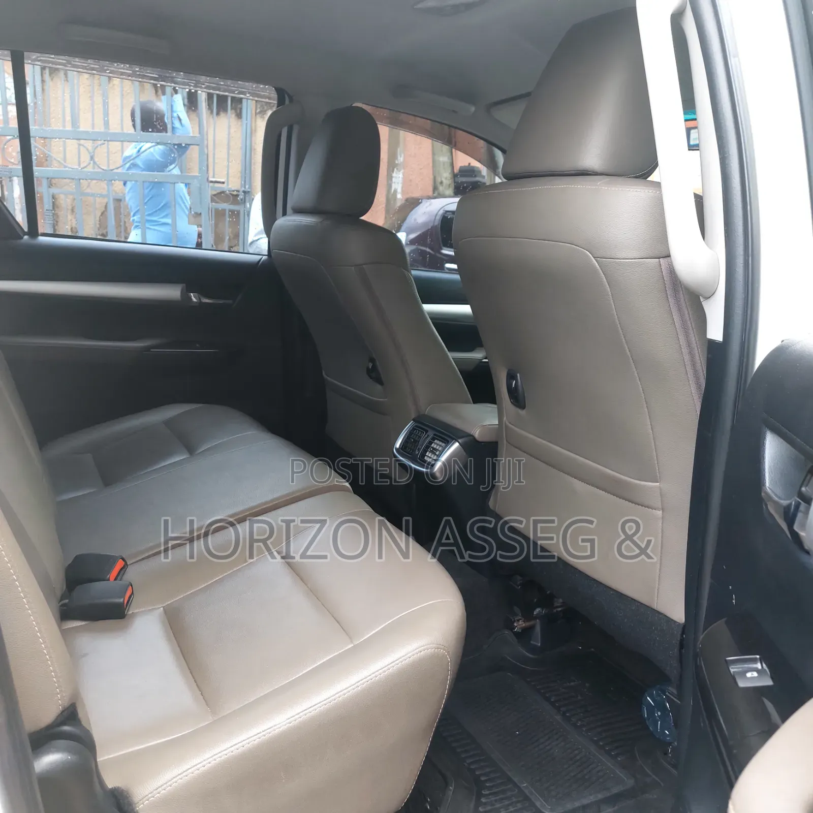 Toyota Hilux 2020 White