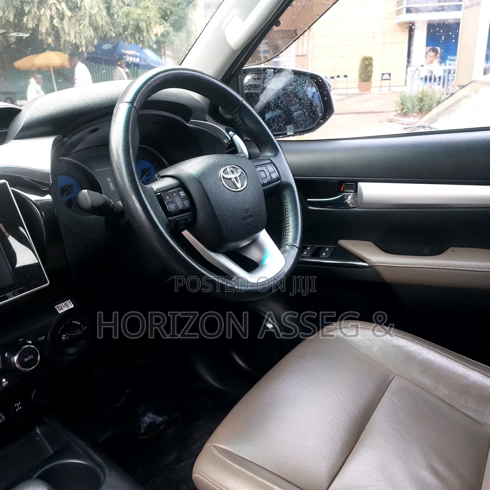 Toyota Hilux 2020 White