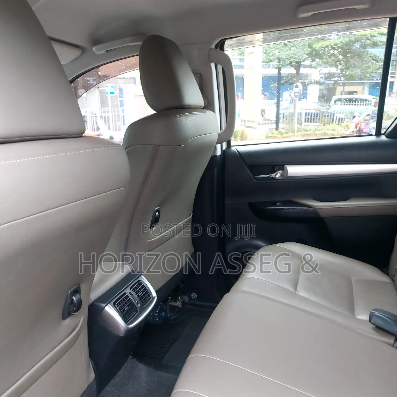 Toyota Hilux 2020 White