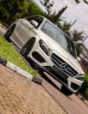 Mercedes-Benz C200 2017 White