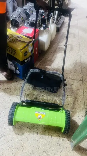 Manual Lawn Mower