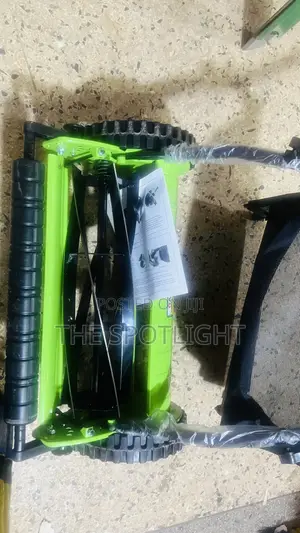 Manual Lawn Mower