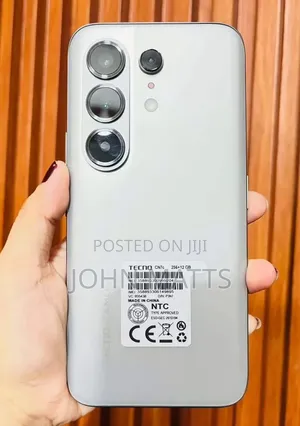 Tecno Camon 50 Ultra 512 GB Silver