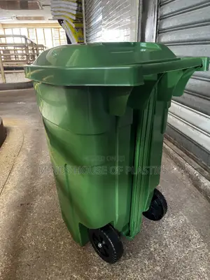 80ltrs Pedal Bin With Wheels