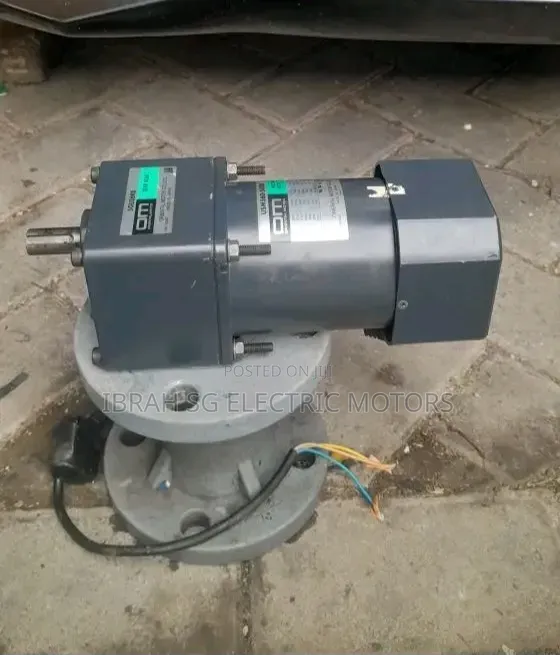 Single Phase FHP Geared Motor