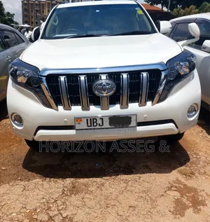Toyota Land Cruiser Prado 2015 Off white