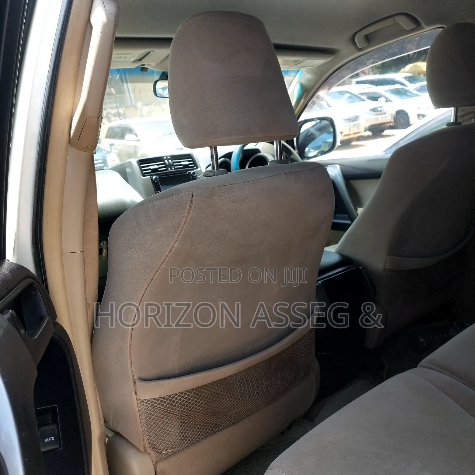 Toyota Land Cruiser Prado 2015 Off white