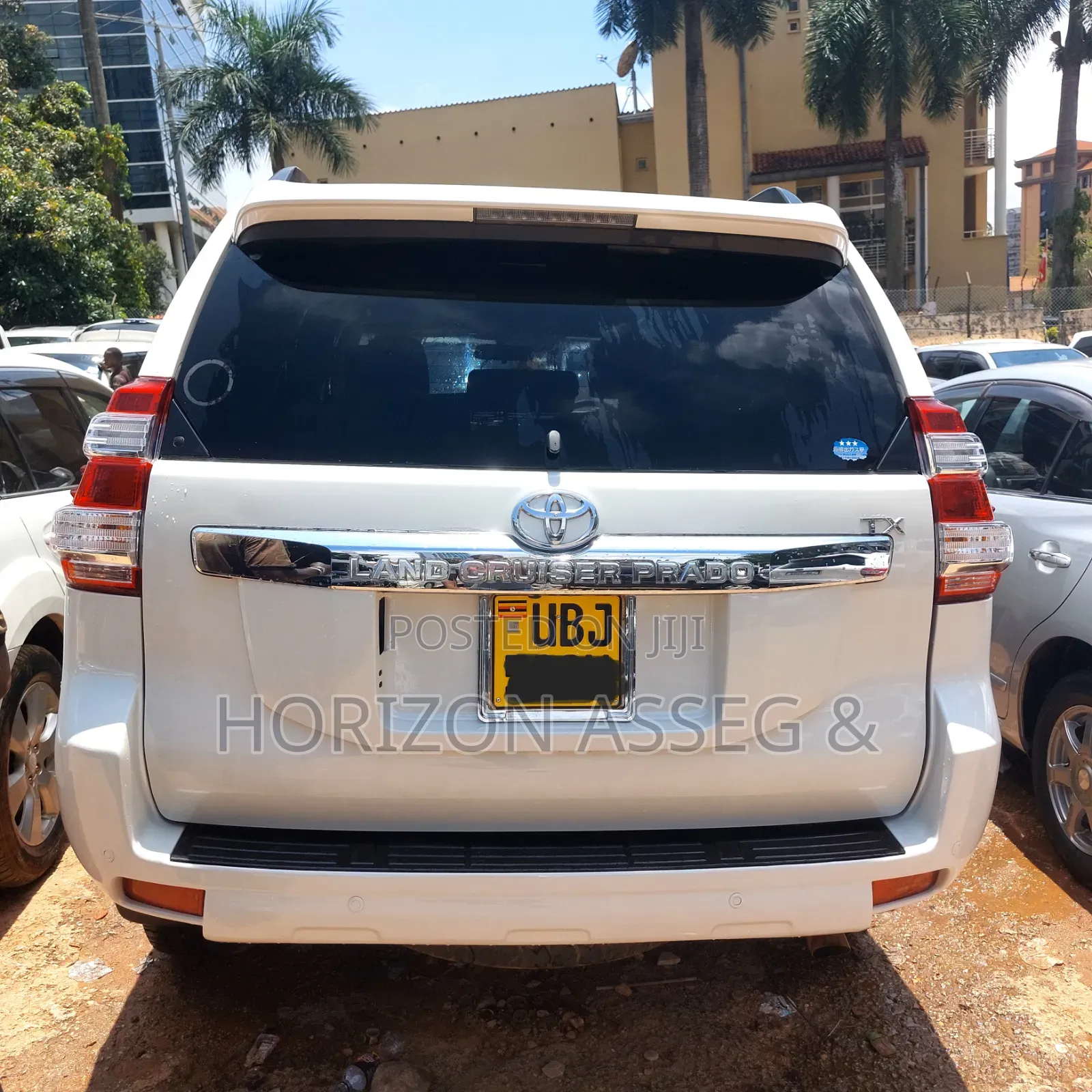 Toyota Land Cruiser Prado 2015 Off white