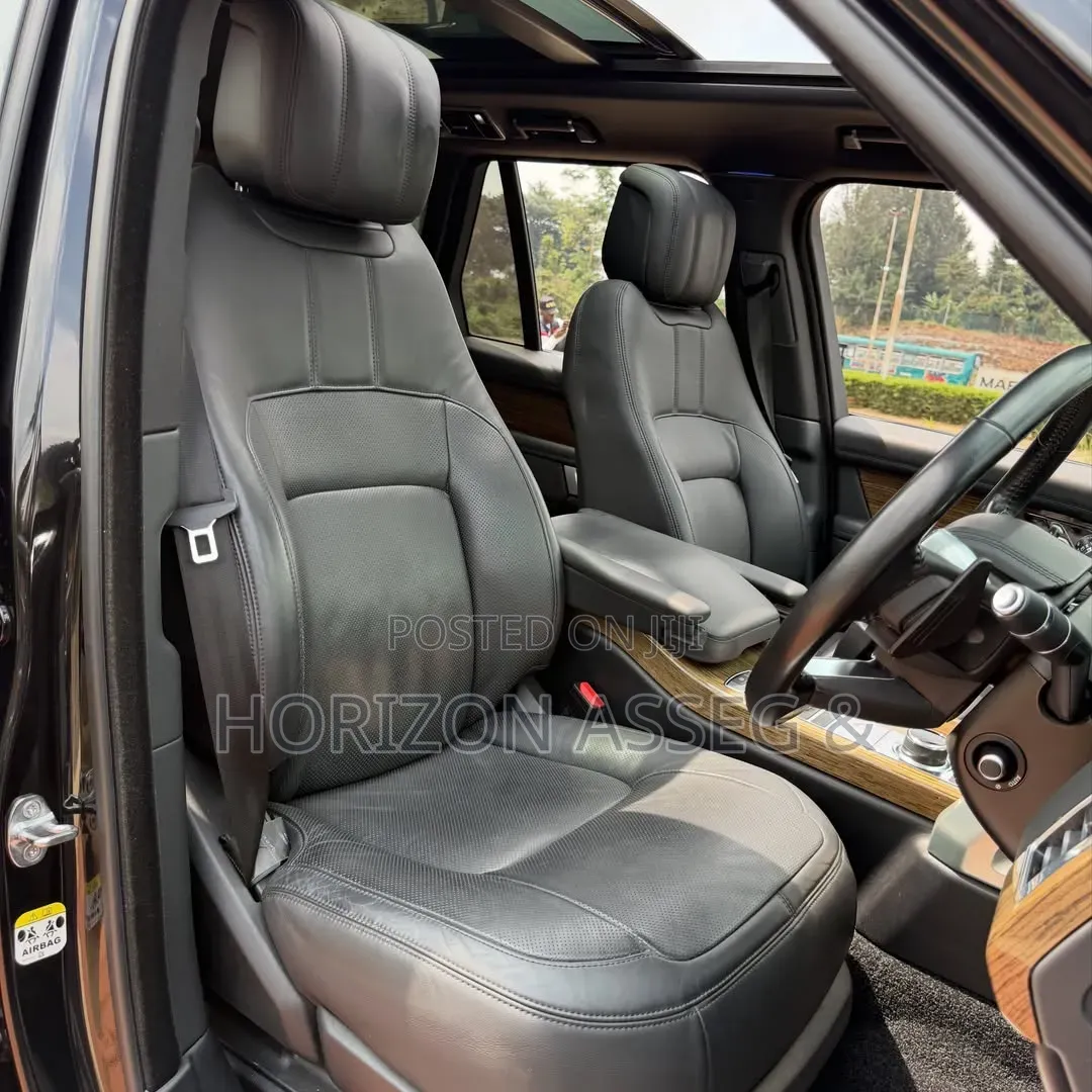 Land Rover Range Rover Vogue 2019 Black