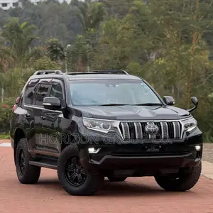 Toyota Land Cruiser Prado 2018 Black