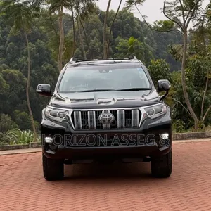 Toyota Land Cruiser Prado 2018 Black