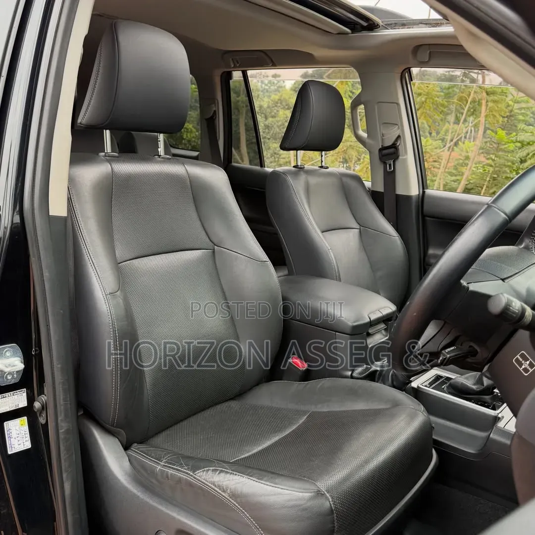 Toyota Land Cruiser Prado 2018 Black