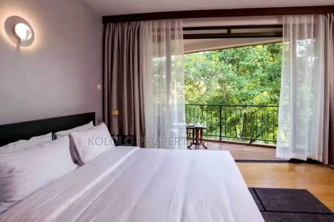 Furnished 3bdrm Apartment in Kololo, Central Division for rent