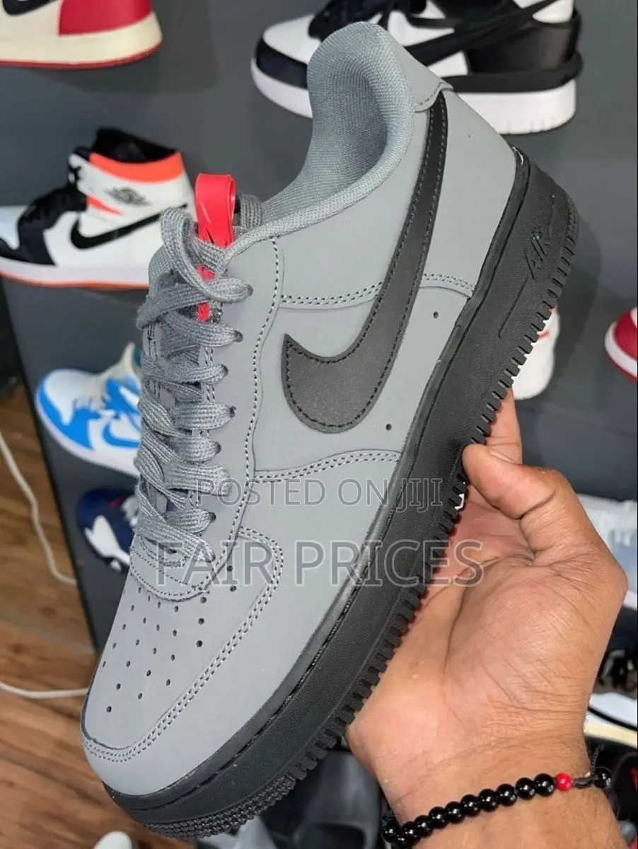 Grey and Green Airforce One