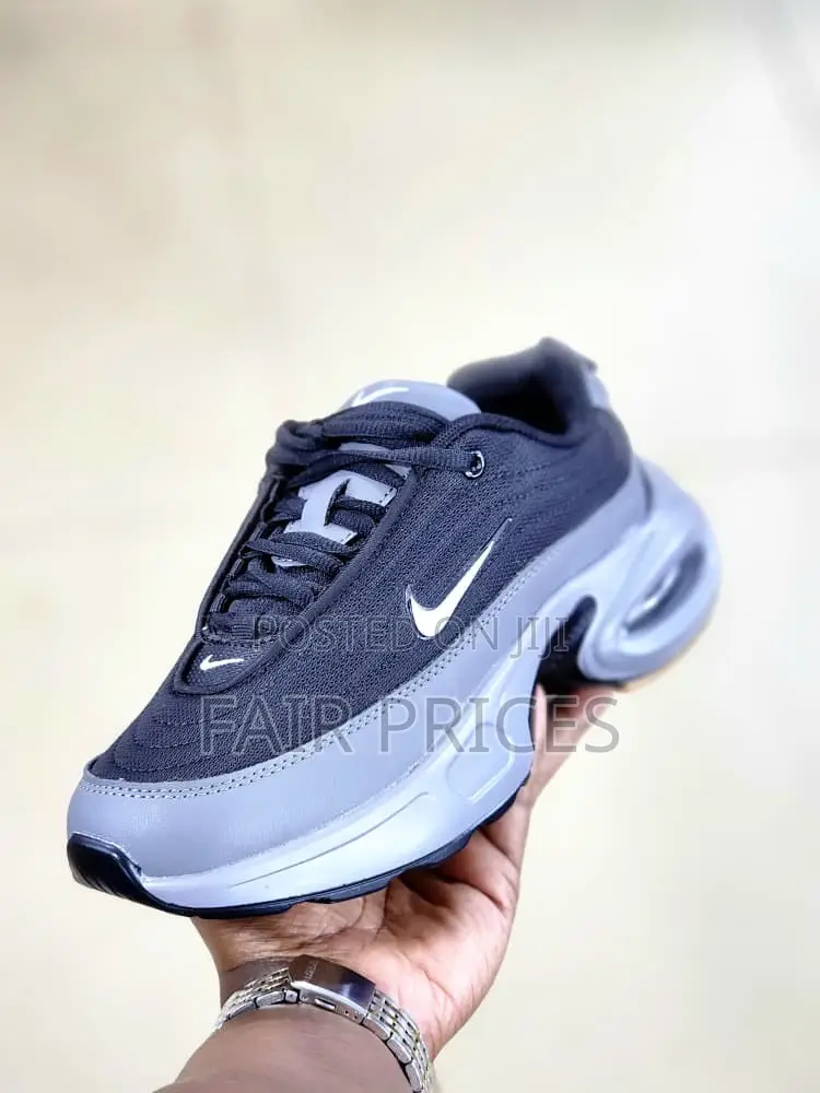 Canvas Nike Runners Grey