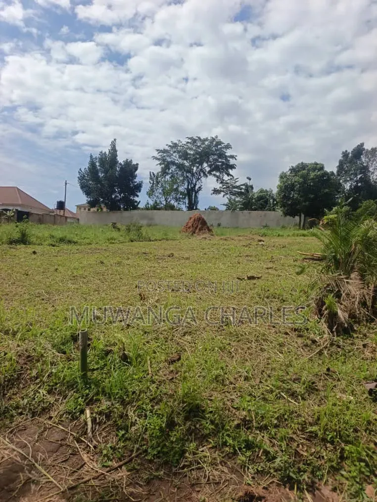 Plots on Sale at Gayaza Kijjabijo